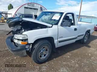 2000 Chevrolet Silverado 1500 LS z VIN 1GCEC14VXYE110223, wystawiony jako IAAI lot #43329463 z przebiegiem 110 645 mil mil oraz . Historia ofert i sprzedaży dostępna na DreamBid. Obrazek 2.