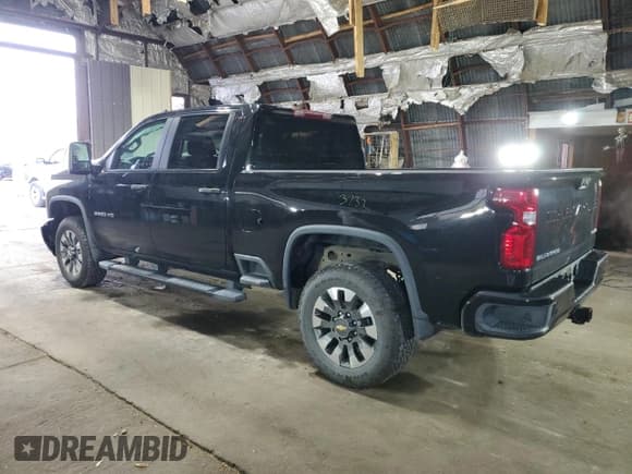 ✅ 2024 Chevrolet Silverado 2500HD Custom • VIN: 2GC4YME72R1220376 • Лот: 82598325. Опубликован ранее на Copart с пробегом 22 635 миль. Бесплатный доступ к архиву аукционных продаж из США и подробный отчёт об истории автомобиля на DreamBid. Изображение 2.