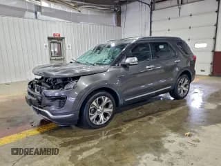 ✅ 2018 Ford Explorer Platinum • VIN: 1FM5K8HT4JGB83548 • Lot: 93612075. Listed on Copart with 83,282 mi. Free auction sales archive from the USA and detailed vehicle history report at DreamBid. Image 1.