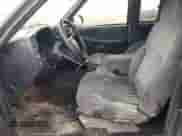 2002 Chevrolet S-10 LS с VIN 1GCDT19W128189137, выставлен на аукционе Copart как лот 78122874 с пробегом 146 564 миль миль и Списание • Salvage title. История ставок и продаж доступна на DreamBid. Изображение 7.