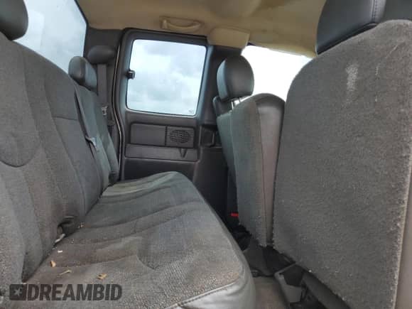 2006 Chevrolet Silverado 1500 LT1 z VIN 2GCEK19V061339312, wystawiony jako Copart lot #73083784 z przebiegiem Nie podano mil oraz Szkoda całkowita • Salvage title. Historia ofert i sprzedaży dostępna na DreamBid. Obrazek 10.