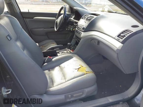 ✅ 2005 Acura TSX • VIN: JH4CL96825C020325 • Lot: 43586471. Wystawiony na IAAI z przebiegiem 127 093 mil. Bezpłatny archiwum sprzedaży aukcyjnych z USA i szczegółowy raport historii pojazdu na DreamBid. Zdjęcie 5.