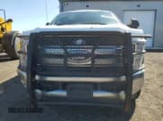 ✅ 2019 Ford F-250 XL • VIN: 1FT7W2A66KED53800 • Lot: 71776565. Wystawiony na Copart z przebiegiem 108 311 mil. Bezpłatny archiwum sprzedaży aukcyjnych z USA i szczegółowy raport historii pojazdu na DreamBid. Zdjęcie 5.