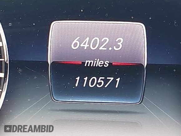 ✅ 2018 Mercedes-Benz E 300 • VIN: WDDZF4JB4JA346356 • Lot: 42867280. Listed on IAAI with 110,571 mi. Free auction sales archive from the USA and detailed vehicle history report at DreamBid. Image 7.