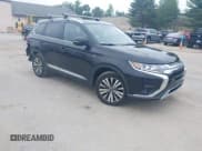 ✅ 2019 Mitsubishi Outlander GT • VIN: JA4JZ4AX4KZ037414 • Лот: 42439940. Опубликован ранее на IAAI с пробегом 60 347 миль. Бесплатный доступ к архиву аукционных продаж из США и подробный отчёт об истории автомобиля на DreamBid. Изображение 1.
