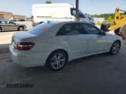 ✅ 2010 Mercedes-Benz E 350 Luxury • VIN: WDDHF5GBXAA127295 • Lot: 68661924. Wystawiony na Copart z przebiegiem Nie podano. Bezpłatny archiwum sprzedaży aukcyjnych z USA i szczegółowy raport historii pojazdu na DreamBid. Zdjęcie 3.