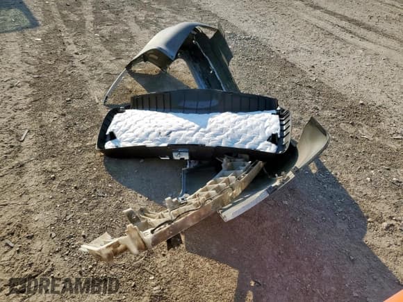 ✅ 2014 Chevrolet Traverse LT • VIN: 1GNKRHKD0EJ238484 • Lot: 81068835. Wystawiony na Copart z przebiegiem 126 249 mil. Bezpłatny archiwum sprzedaży aukcyjnych z USA i szczegółowy raport historii pojazdu na DreamBid. Zdjęcie 13.