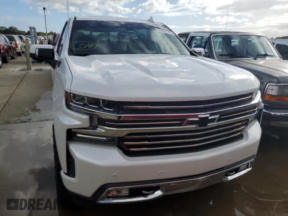 ✅ 2020 Chevrolet Silverado 1500 High Country • VIN: 3GCUYHED8LG163645 • Lot: 74677774. Wystawiony na Copart z przebiegiem 49 489 mil. Bezpłatny archiwum sprzedaży aukcyjnych z USA i szczegółowy raport historii pojazdu na DreamBid. Zdjęcie 5.