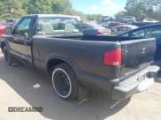 ✅ 2002 Chevrolet S-10 LS • VIN: 1GCCS145628180253 • Лот: 43132423. Опубликован ранее на IAAI с пробегом 103 662 миль. Бесплатный доступ к архиву аукционных продаж из США и подробный отчёт об истории автомобиля на DreamBid. Изображение 3.