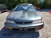 ✅ 1996 Honda Accord Value • VIN: 1HGCD5691TA226438 • Lot: 60382375. Listed on Copart with 287,565 mi. Free auction sales archive from the USA and detailed vehicle history report at DreamBid. Image 5.