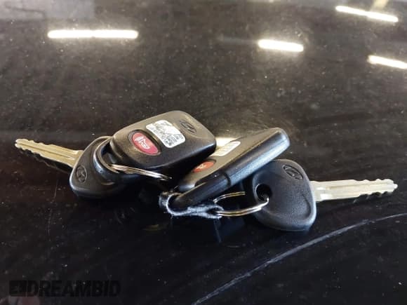 ✅ 2018 Hyundai Elantra Value Edition • VIN: 5NPD84LF0JH215514 • Lot: 43400585. Listed on IAAI with 101,238 mi. Free auction sales archive from the USA and detailed vehicle history report at DreamBid. Image 11.