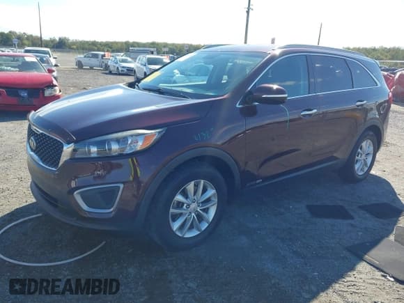 ✅ 2017 Kia Sorento LX • VIN: 5XYPGDA55HG229856 • Лот: 43409734. Опубликован ранее на IAAI с пробегом 109 522 миль. Бесплатный доступ к архиву аукционных продаж из США и подробный отчёт об истории автомобиля на DreamBid. Изображение 2.