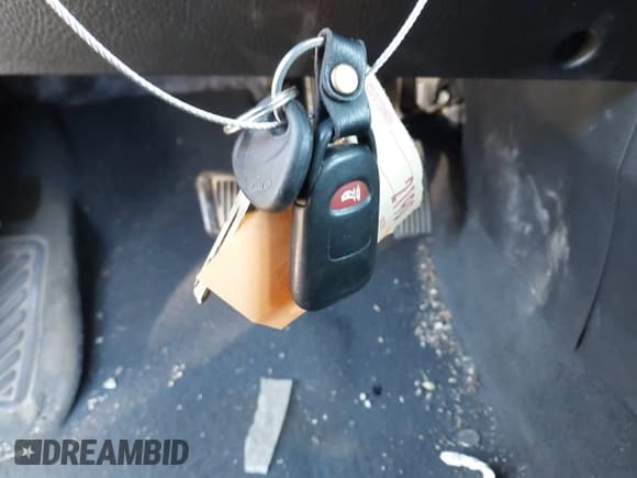 ✅ 2011 Kia Sorento LX • VIN: 5XYKTDA21BG169660 • Lot: 43135061. Wystawiony na IAAI z przebiegiem 211 308 mil. Bezpłatny archiwum sprzedaży aukcyjnych z USA i szczegółowy raport historii pojazdu na DreamBid. Zdjęcie 11.