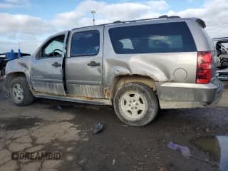 ✅ 2007 Chevrolet Suburban LS • VIN: 3GNFK16397G179213 • Lot: 80015984. Wystawiony na Copart z przebiegiem 189 248 mil. Bezpłatny archiwum sprzedaży aukcyjnych z USA i szczegółowy raport historii pojazdu na DreamBid. Zdjęcie 2.
