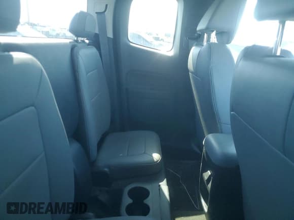 ✅ 2016 Chevrolet Colorado 2WD WT • VIN: 1GCHSBE33G1203741 • Лот: 70881605. Опубликован ранее на Copart с пробегом 138 455 миль. Бесплатный доступ к архиву аукционных продаж из США и подробный отчёт об истории автомобиля на DreamBid. Изображение 10.