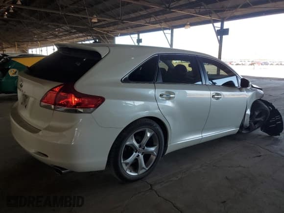 ✅ 2010 Toyota Venza • VIN: 4T3ZK3BB3AU029345 • Lot: 87306235. Listed on Copart with 143,390 mi. Free auction sales archive from the USA and detailed vehicle history report at DreamBid. Image 3.