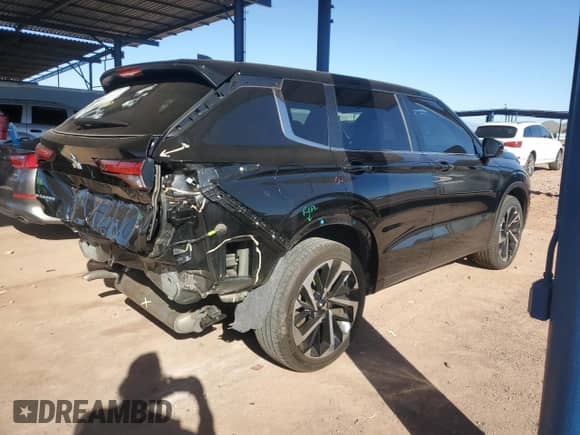 2024 Mitsubishi Outlander SE z VIN JA4J3VA86RZ032807, wystawiony jako Copart lot #85314055 z przebiegiem 32 122 mil mil oraz Szkoda całkowita • Salvage title. Historia ofert i sprzedaży dostępna na DreamBid. Obrazek 3.