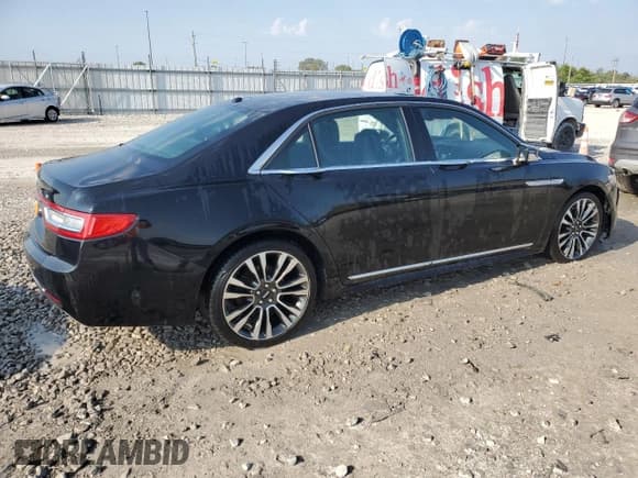 ✅ 2017 Lincoln Continental Reserve • VIN: 1LN6L9NP1H5629563 • Lot: 69794243. Wystawiony na Copart z przebiegiem 96 341 mil. Bezpłatny archiwum sprzedaży aukcyjnych z USA i szczegółowy raport historii pojazdu na DreamBid. Zdjęcie 3.