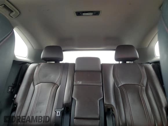 ✅ 2019 Lexus RX 350L Premium • VIN: JTJDZKCA7K2015784 • Lot: 56650835. Wystawiony na Copart z przebiegiem 113 659 mil. Bezpłatny archiwum sprzedaży aukcyjnych z USA i szczegółowy raport historii pojazdu na DreamBid. Zdjęcie 10.