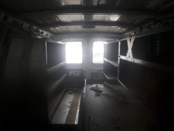 ✅ 2006 Chevrolet Express Cargo • VIN: 1GCGG25VX61172730 • Lot: 67153475. Listed on Copart with 191,657 mi. Free auction sales archive from the USA and detailed vehicle history report at DreamBid. Image 10.