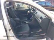 ✅ 2017 Volkswagen Passat R-Line • VIN: 1VWDT7A33HC071503 • Lot: 43525377. Wystawiony na IAAI z przebiegiem 93 021 mil. Bezpłatny archiwum sprzedaży aukcyjnych z USA i szczegółowy raport historii pojazdu na DreamBid. Zdjęcie 5.