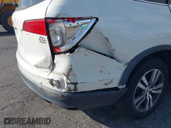 ✅ 2018 Honda Pilot EX-L • VIN: 5FNYF5H5XJB033220 • Лот: 43205648. Опубликован ранее на IAAI с пробегом 117 623 миль. Бесплатный доступ к архиву аукционных продаж из США и подробный отчёт об истории автомобиля на DreamBid. Изображение 17.