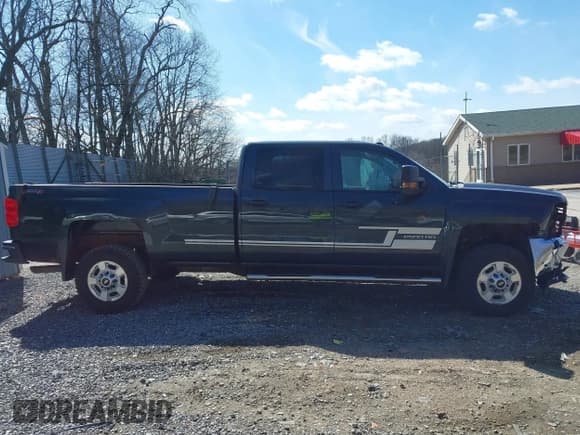 ✅ 2017 Chevrolet Silverado 2500HD Work Truck • VIN: 1GC1KUEG0HF219674 • Лот: 41883430. Опубликован ранее на IAAI с пробегом 94 113 миль. Бесплатный доступ к архиву аукционных продаж из США и подробный отчёт об истории автомобиля на DreamBid. Изображение 12.