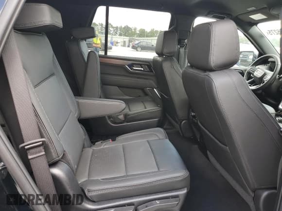 ✅ 2025 GMC Yukon Denali • VIN: 1GKS2DRL1SR223268 • Лот: 66165275. Опубликован ранее на Copart с пробегом 9 210 миль. Бесплатный доступ к архиву аукционных продаж из США и подробный отчёт об истории автомобиля на DreamBid. Изображение 11.