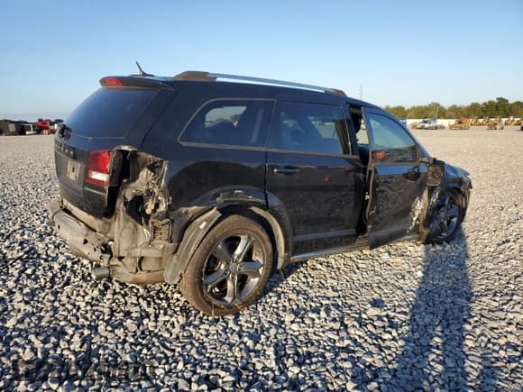 ✅ 2016 Dodge Journey Crossroad • VIN: 3C4PDCGG6GT226337 • Lot: 90490545. Listed on Copart with 175,635 mi. Free auction sales archive from the USA and detailed vehicle history report at DreamBid. Image 3.