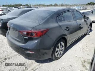 ✅ 2016 Mazda 3 i Sport • VIN: 3MZBM1T71GM302395 • Lot: 92446305. Wystawiony na Copart z przebiegiem 67 202 mil. Bezpłatny archiwum sprzedaży aukcyjnych z USA i szczegółowy raport historii pojazdu na DreamBid. Zdjęcie 3.
