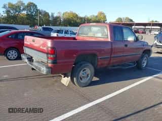 1998 Dodge 1500 с VIN 3B7HF13YXWG185302, выставлен на аукционе IAAI как лот 43592328 с пробегом Не указан миль и . История ставок и продаж доступна на DreamBid. Изображение 4.