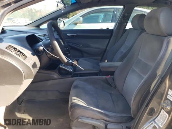 ✅ 2007 Honda Civic LX • VIN: 2HGFA16537H300347 • Лот: 91843695. Опубликован ранее на Copart с пробегом 272 789 миль. Бесплатный доступ к архиву аукционных продаж из США и подробный отчёт об истории автомобиля на DreamBid. Изображение 7.