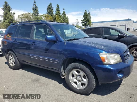 2004 Toyota Highlander с VIN JTEDD21A340105352, выставлен на аукционе Copart как лот 71304245 с пробегом 240 030 миль миль и Чистый • Clean title. История ставок и продаж доступна на DreamBid. Изображение 4.