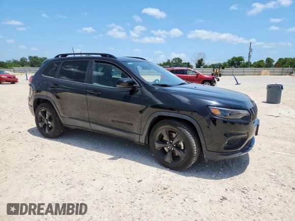 ✅ 2019 Jeep Cherokee Latitude Plus • VIN: 1C4PJLLB6KD296180 • Lot: 61436725. Wystawiony na Copart z przebiegiem 96 738 mil. Bezpłatny archiwum sprzedaży aukcyjnych z USA i szczegółowy raport historii pojazdu na DreamBid. Zdjęcie 4.