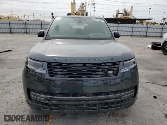 ✅ 2025 Land Rover Range Rover • VIN: SALK19F41SA281591 • Lot: 70350245. Listed on Copart with 1,338 mi. Free auction sales archive from the USA and detailed vehicle history report at DreamBid. Image 5.