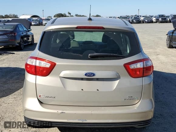 ✅ 2015 Ford C-Max SE • VIN: 1FADP5AU3FL100635 • Lot: 85003625. Wystawiony na Copart z przebiegiem 158 394 mil. Bezpłatny archiwum sprzedaży aukcyjnych z USA i szczegółowy raport historii pojazdu na DreamBid. Zdjęcie 6.