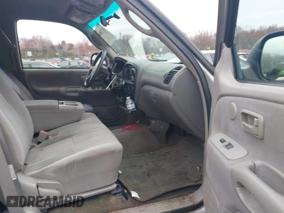 ✅ 2002 Toyota Tundra SR5 • VIN: 5TBBT44112S247868 • Лот: 43778040. Опубликован ранее на IAAI с пробегом 161 928 миль. Бесплатный доступ к архиву аукционных продаж из США и подробный отчёт об истории автомобиля на DreamBid. Изображение 5.