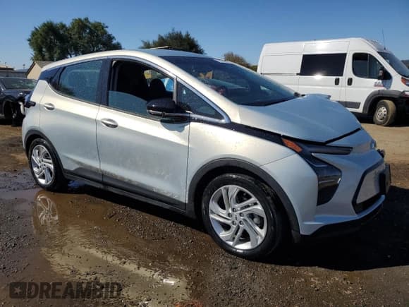 ✅ 2023 Chevrolet Bolt EV 1LT • VIN: 1G1FW6S06P4173848 • Lot: 69322164. Wystawiony na Copart z przebiegiem 13 443 mil. Bezpłatny archiwum sprzedaży aukcyjnych z USA i szczegółowy raport historii pojazdu na DreamBid. Zdjęcie 4.