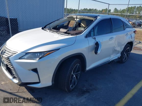 ✅ 2017 Lexus RX 450h • VIN: 2T2BGMCA2HC014141 • Lot: 43608104. Wystawiony na IAAI z przebiegiem 73 276 mil. Bezpłatny archiwum sprzedaży aukcyjnych z USA i szczegółowy raport historii pojazdu na DreamBid. Zdjęcie 17.