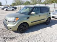 ✅ 2011 Kia Soul + • VIN: KNDJT2A24B7284119 • Lot: 43492526. Wystawiony na IAAI z przebiegiem 152 749 mil. Bezpłatny archiwum sprzedaży aukcyjnych z USA i szczegółowy raport historii pojazdu na DreamBid. Zdjęcie 2.