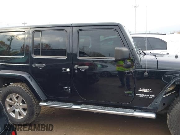 ✅ 2013 Jeep Wrangler Unlimited Sahara • VIN: 1C4BJWEG7DL627832 • Lot: 43612414. Wystawiony na IAAI z przebiegiem 181 773 mil. Bezpłatny archiwum sprzedaży aukcyjnych z USA i szczegółowy raport historii pojazdu na DreamBid. Zdjęcie 14.