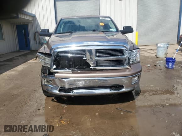 ✅ 2010 Dodge 1500 TRX • VIN: 1D7RV1GTXAS163264 • Lot: 50192525. Wystawiony na Copart z przebiegiem 283 740 mil. Bezpłatny archiwum sprzedaży aukcyjnych z USA i szczegółowy raport historii pojazdu na DreamBid. Zdjęcie 5.