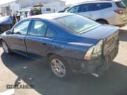 ✅ 2006 Volvo S60 2.5L Turbo • VIN: YV1RS592X62543608 • Lot: 43493308. Wystawiony na IAAI z przebiegiem 185 918 mil. Bezpłatny archiwum sprzedaży aukcyjnych z USA i szczegółowy raport historii pojazdu na DreamBid. Zdjęcie 3.