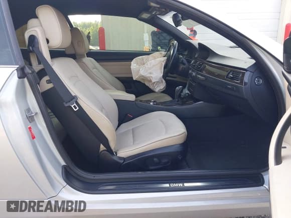 ✅ 2013 BMW 3 Series 328i • VIN: WBADW7C55DE734414 • Лот: 42685123. Опубликован ранее на IAAI с пробегом 72 180 миль. Бесплатный доступ к архиву аукционных продаж из США и подробный отчёт об истории автомобиля на DreamBid. Изображение 5.