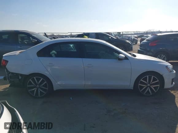 ✅ 2013 Volkswagen Jetta • VIN: 3VW4S7AJ6DM297898 • Lot: 41664178. Listed on IAAI with 188,484 mi. Free auction sales archive from the USA and detailed vehicle history report at DreamBid. Image 14.