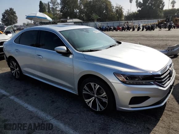 ✅ 2021 Volkswagen Passat SE • VIN: 1VWSA7A35MC015344 • Lot: 90078965. Listed on Copart with 72,950 mi. Free auction sales archive from the USA and detailed vehicle history report at DreamBid. Image 4.
