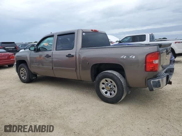 ✅ 2012 Chevrolet Silverado 1500 LS • VIN: 3GCPKREA9CG232286 • Lot: 74085984. Listed on Copart with 138,545 mi. Free auction sales archive from the USA and detailed vehicle history report at DreamBid. Image 2.