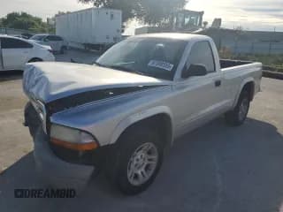 ✅ 2004 Dodge Dakota • VIN: 1D7FL16K44S506611 • Lot: 82088555. Wystawiony na Copart z przebiegiem 264 052 mil. Bezpłatny archiwum sprzedaży aukcyjnych z USA i szczegółowy raport historii pojazdu na DreamBid. Zdjęcie 1.