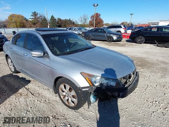 ✅ 2008 Honda Accord EX-L • VIN: 1HGCP36818A046029 • Лот: 43717432. Опубликован ранее на IAAI с пробегом 210 029 миль. Бесплатный доступ к архиву аукционных продаж из США и подробный отчёт об истории автомобиля на DreamBid. Изображение 1.