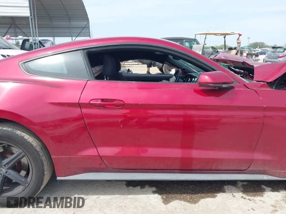 ✅ 2017 Ford Mustang V6 • VIN: 1FA6P8AM6H5277441 • Лот: 42246898. Опубликован ранее на IAAI с пробегом 75 790 миль. Бесплатный доступ к архиву аукционных продаж из США и подробный отчёт об истории автомобиля на DreamBid. Изображение 13.